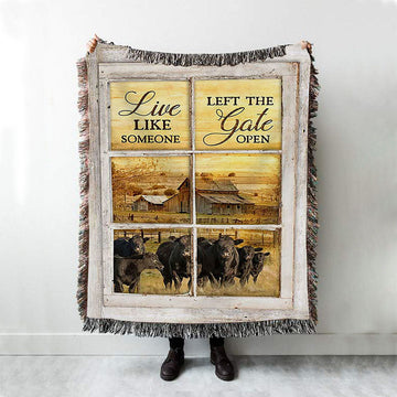 Angus Cow Live Like Someone Left The Gate Open Woven Throw Blanket - Christian Woven Blanket Prints