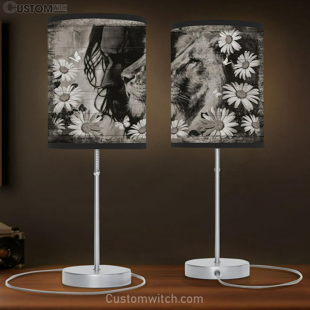 Black And White Jesus Lion Daisy , Lamp Gift Table Lamp - Christian Lamp Gift - Religious Art