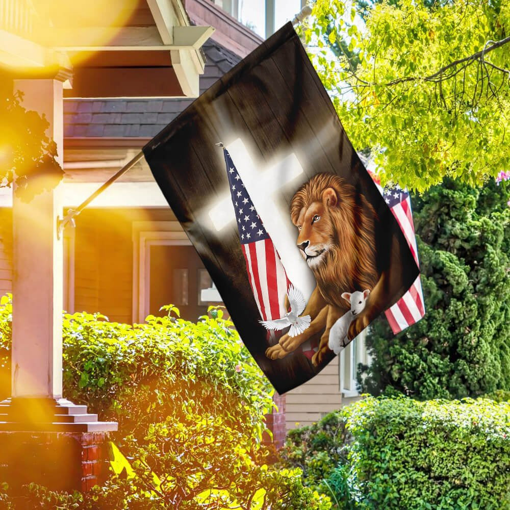 Christian Garden Flags, Lion and Lamb Cross Flag, Christian House Flags, Christian Cross Flag, Faith Flag