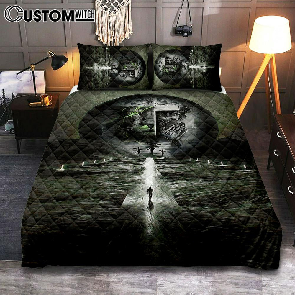 Gray Jesus Lion Quilt Bedding Set Bedroom - Jesus Quilt Bedding Set Pictures - Christian Quilt Bedding Set Bedroom