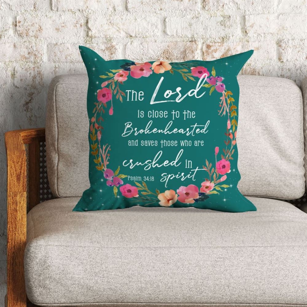 Jesus Pillow, Wreath Pillow, Christmas Gift For Christan, Psalm 3418 The Lord is close to the brokenhearted Throw Pillow, Christmas Throw Pillow