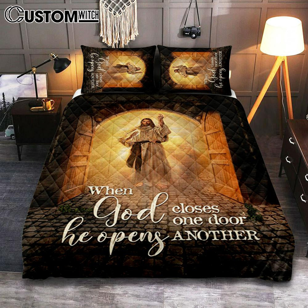 Jesus When God Closes One Door Quilt Bedding Set Bedroom - Christian Quilt Bedding Set Prints - Bible Verse Quilt Bedding Set Art