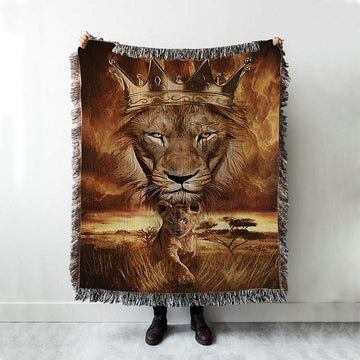 Lion Golden Crown Becoming A King Woven Blanket - Lion Woven Blanket Print - Christian Throw Blanket - Religious Home Decor
