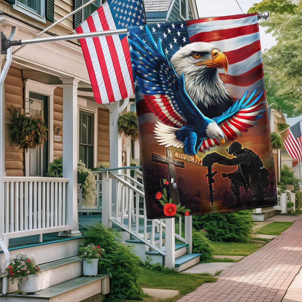 US Veteran Flag, Memorial Day Us Veteran Kneeling Soldier Christian Cross We The People Flag, Veteran Garden Flags