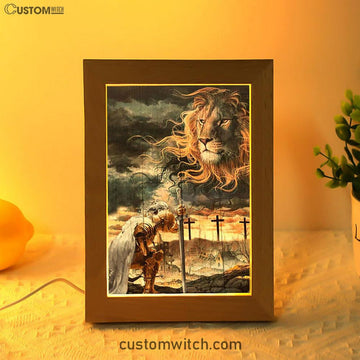 Women Warrior Kneel Before Lion Of Judah Frame Lamp Art - Christian Home Decor - Religious Art